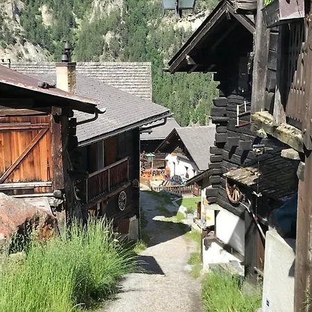 Petit Coin De Paradis A Pinsec, Val D'anniviers, Village Historique Сasa de vacaciones